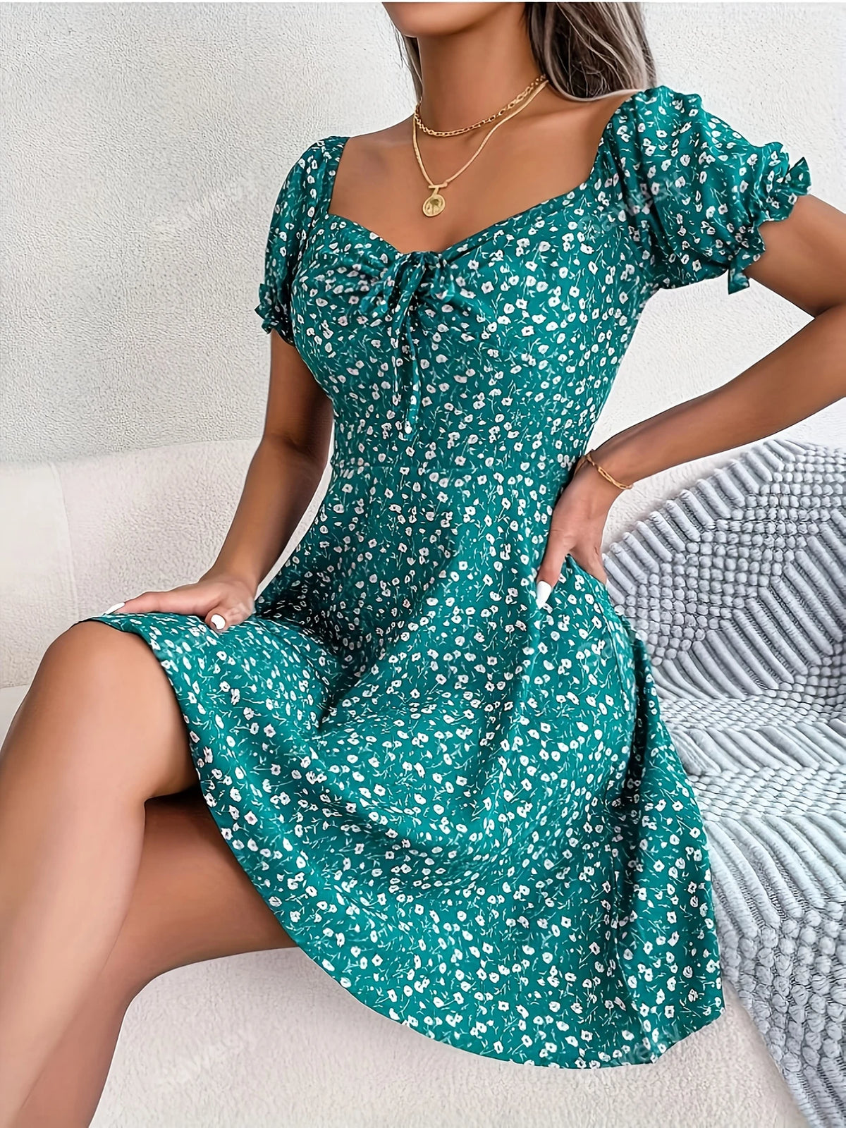 Bohème Blumendruck Schößchen Kleid Lässiges Sommerkleid mit Salatbordüre