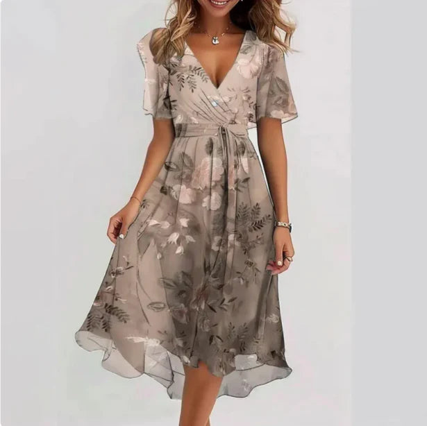 Luftiges Sommerkleid mit Blumenmuster