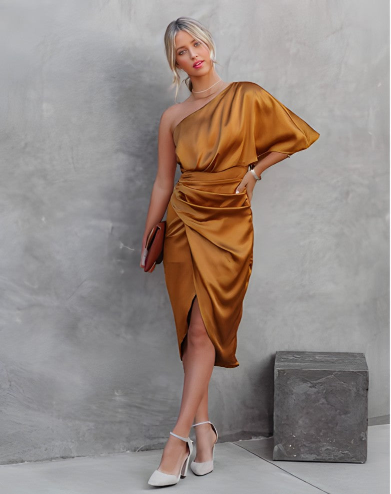 Asymmetrisches Off-Shoulder-Kleid