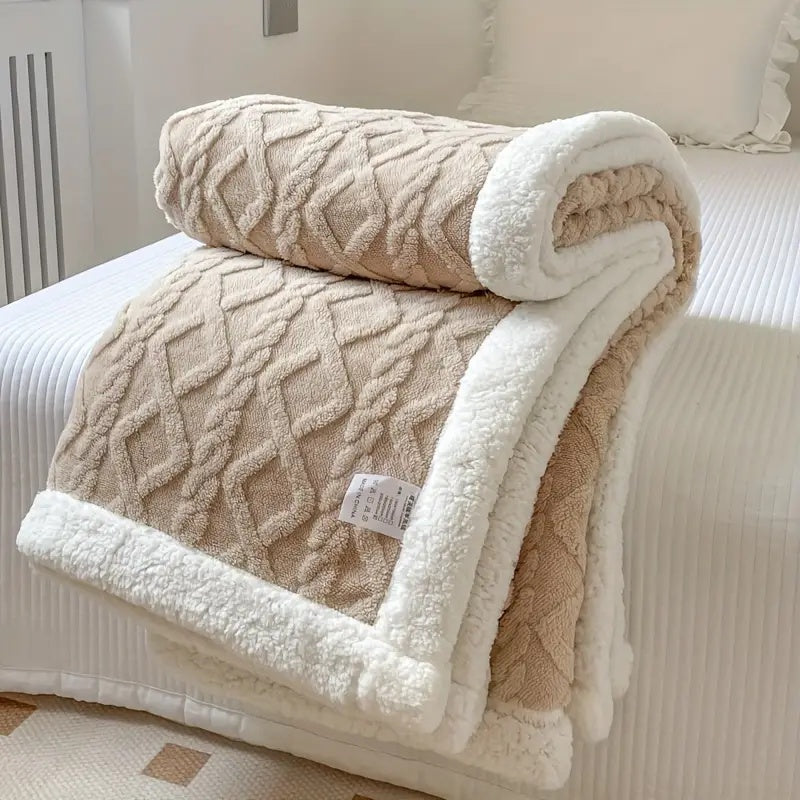 Kuscheldecke mit Wendefunktion aus Sherpa-Fleece