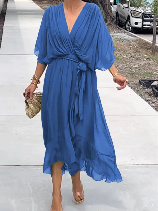 Elegantes Kleid mit V-Ausschnitt