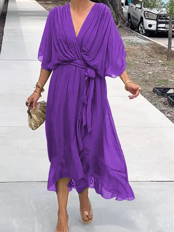 Elegantes Kleid mit V-Ausschnitt