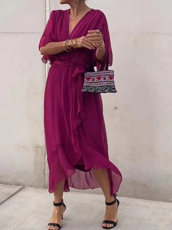 Elegantes Kleid mit V-Ausschnitt