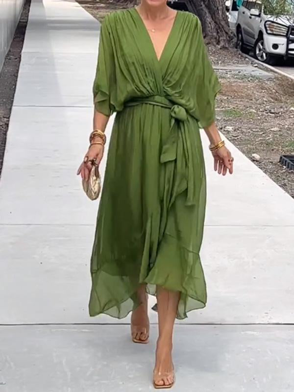 Elegantes Kleid mit V-Ausschnitt