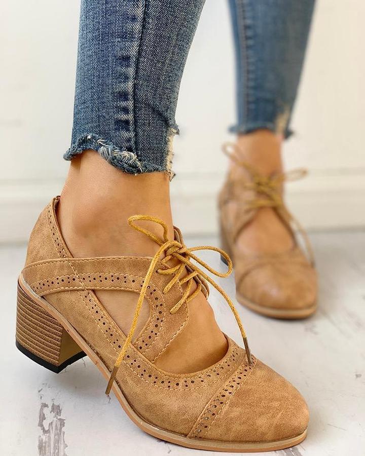 Klassische Brogue-Stiefeletten mit zeitlosem Design