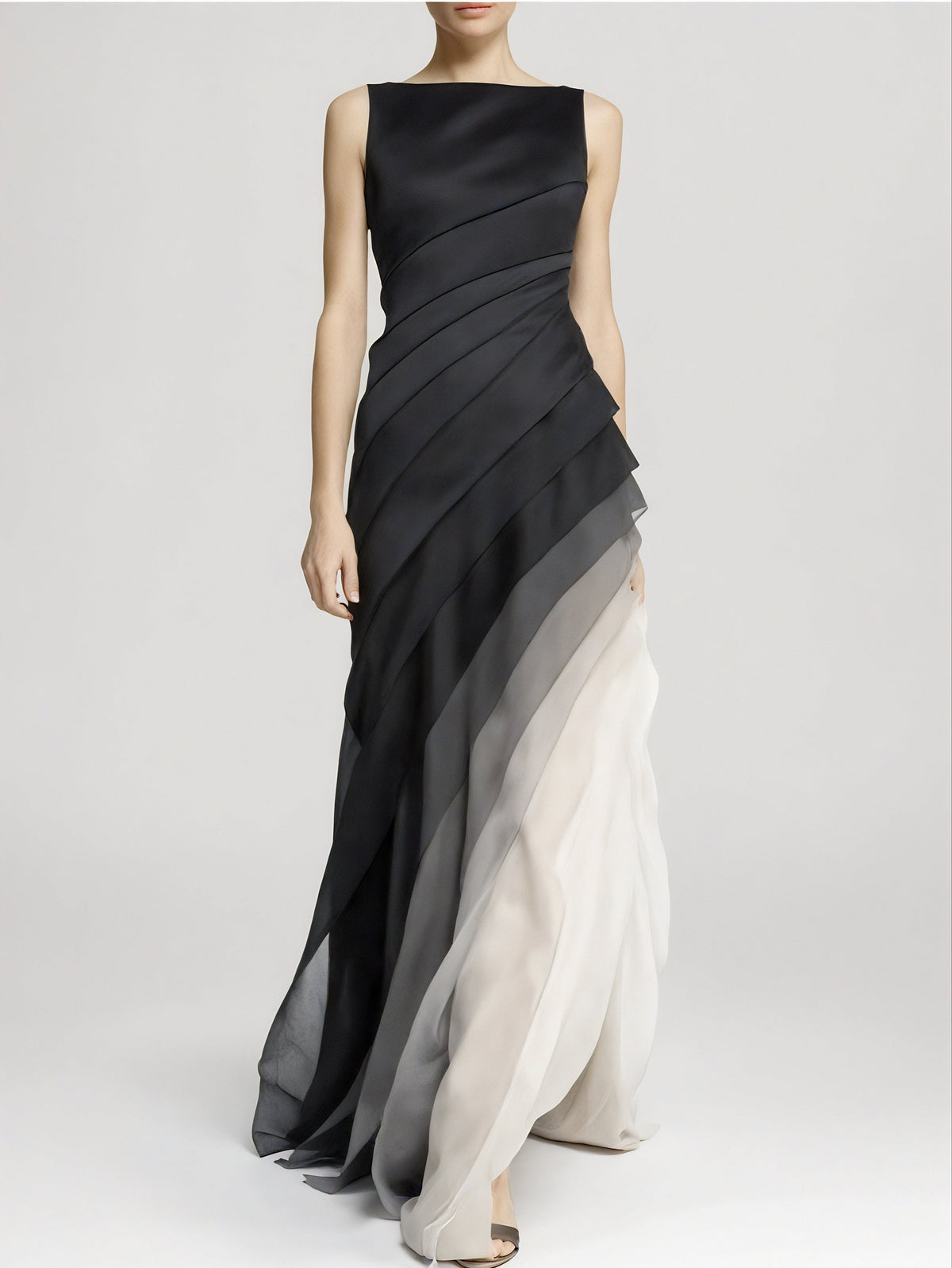 Damenkleid mit Ombre-Effekt und Lagenlook