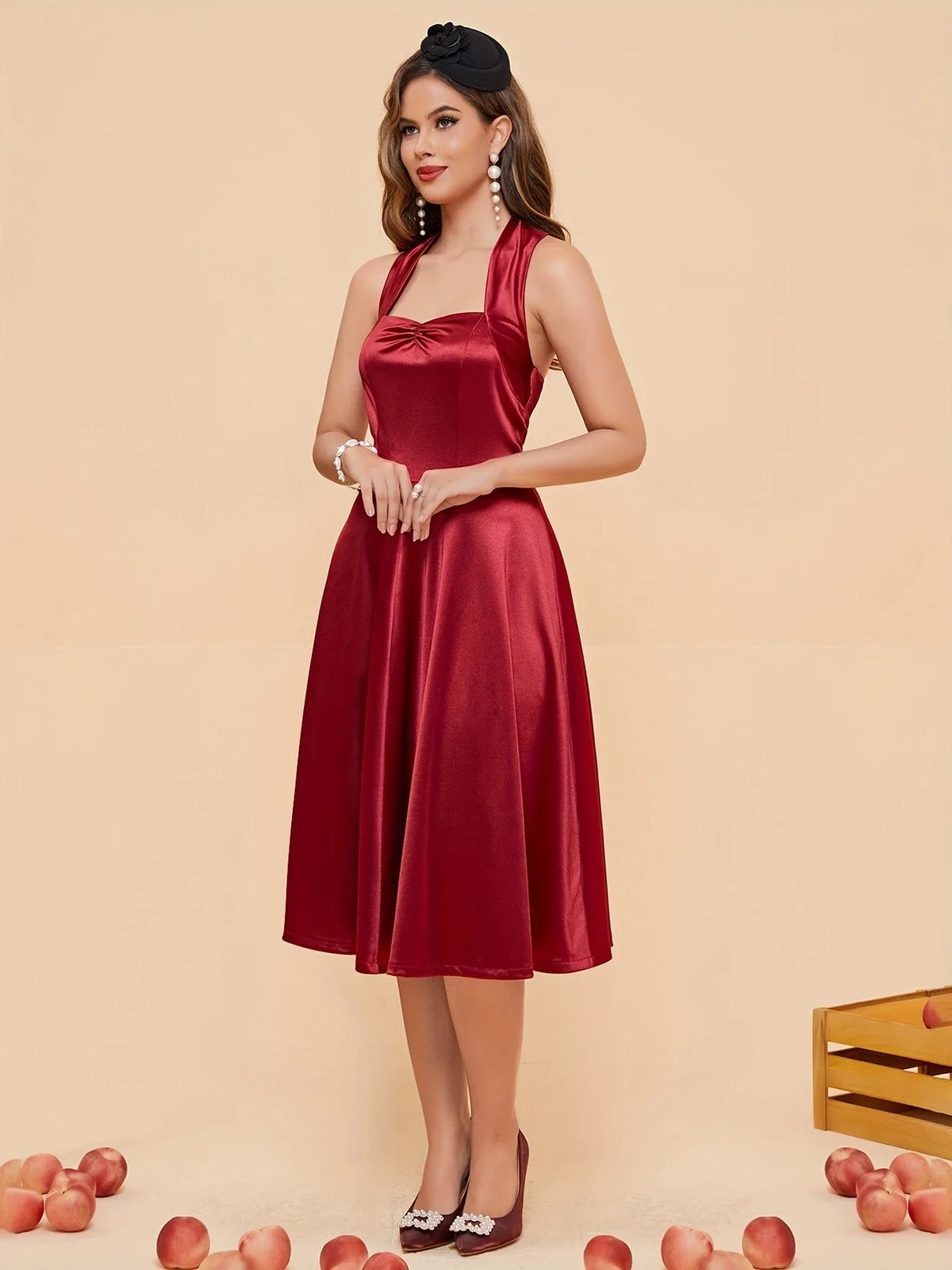 Neckholder Satin Kleid - offener Rücken, Rüschen, langes luxuriöses Brautjungfernkleid für Hochzeiten