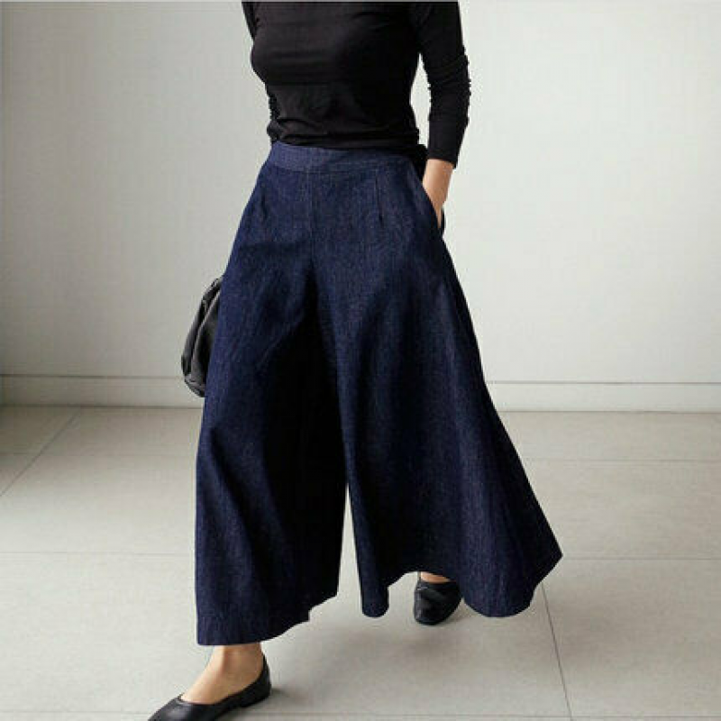 Lockeres Kleid mit V-Ausschnitt und Boho-Charme