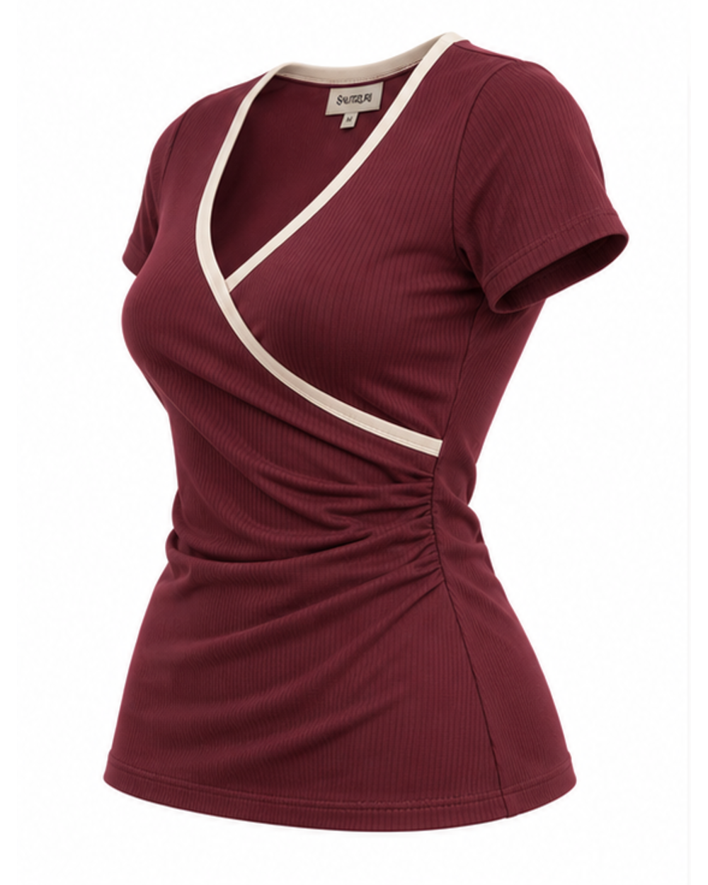 Bordeauxrotes Wickelshirt mit seitlicher Raffung, Ansicht von schräg vorne