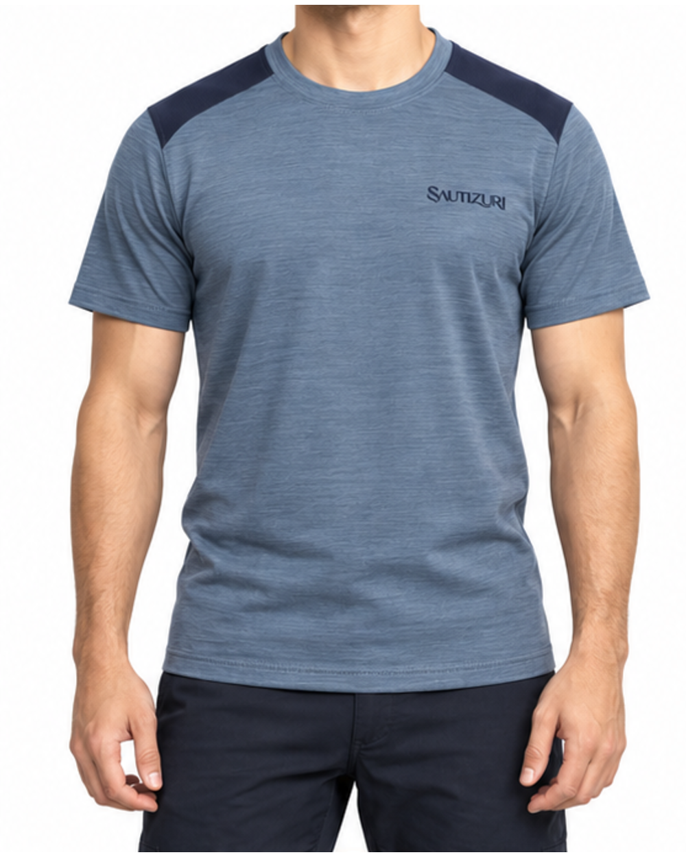 Schieferblaues Herren T-Shirt mit Schultereinsätzen, getragen, Vorderansicht