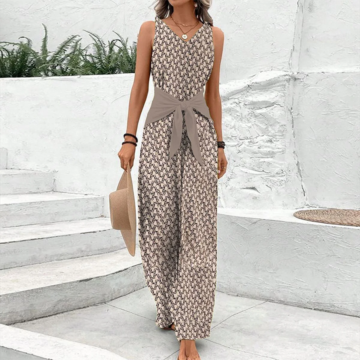 Ärmelloser Damen-Jumpsuit mit V-Ausschnitt