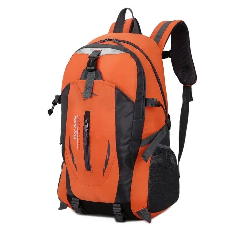 Wasserdichter Outdoor-Reiserucksack mit mehreren Fächern