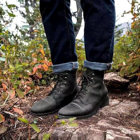 Vintage Herrenstiefel mit klassischem Design